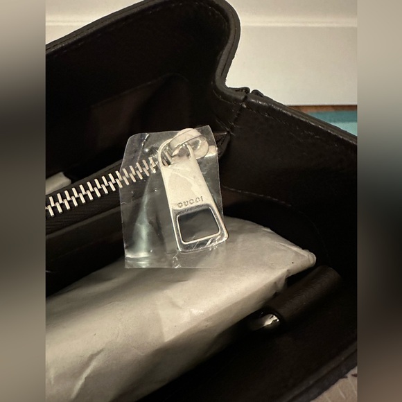 New GUCCI
Guccissima Large Luggage Collection - Picture 6 of 6